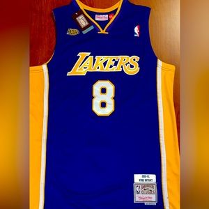 Kobe Bryant #8 Middle of his 3Peat with Shaq 2001. Kobe Bean. RIP to a Goat.